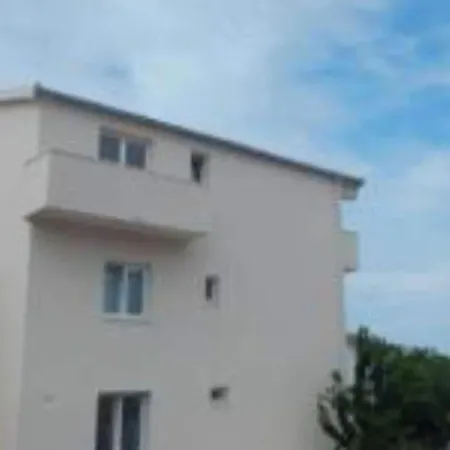Megi - Two Bedroom With Balcony And Sea View