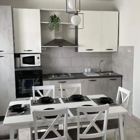 Megi - Two Bedroom With Balcony And Sea View Apartment *