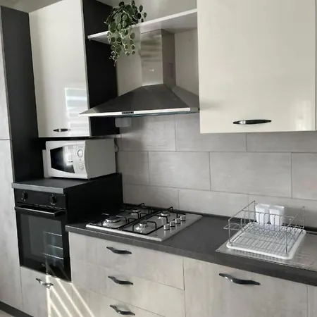 Megi - Two Bedroom With Balcony And Sea View *